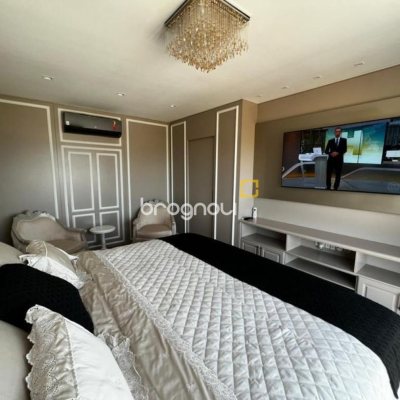 Cobertura com 240m², 3 quartos (sendo 3 suítes), 3 garagens, no bairro Centro em Biguaçu