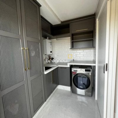 Cobertura com 240m², 3 quartos (sendo 3 suítes), 3 garagens, no bairro Centro em Biguaçu