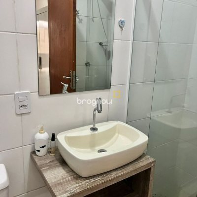 Apartamento com 72m², 3 quartos (sendo 1 suíte), 1 garagem, no bairro Ingleses em Florianópolis