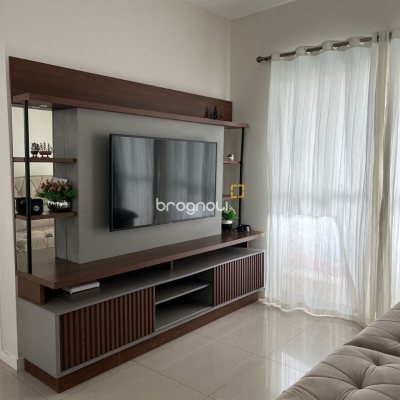 Apartamento com 65m², 2 quartos (sendo 1 suíte), 1 garagem, no bairro Ipiranga em São José