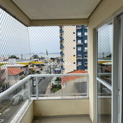 Apartamento com 65m², 2 quartos (sendo 1 suíte), 1 garagem, no bairro Ipiranga em São José