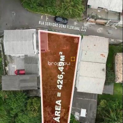 Terreno com 426m², no bairro Estreito em Florianópolis