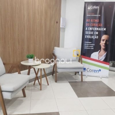 Sala com 76m², 1 garagem, no bairro Centro em Florianópolis