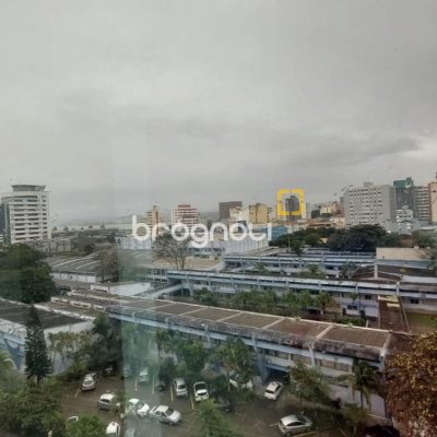 Sala com 76m², 1 garagem, no bairro Centro em Florianópolis