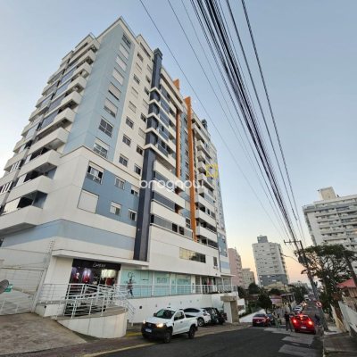 Apartamento com 92m², 3 quartos (sendo 1 suíte), 1 garagem, no bairro Barreiros em São José