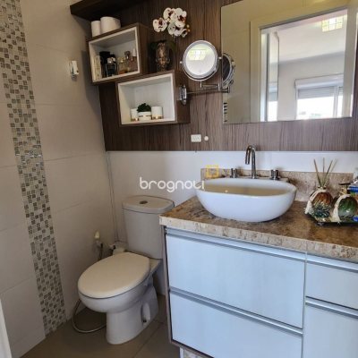 Apartamento com 92m², 3 quartos (sendo 1 suíte), 1 garagem, no bairro Barreiros em São José