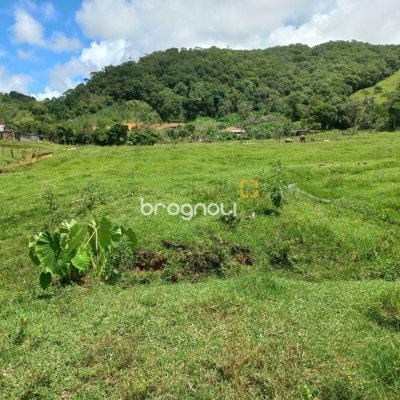 Terreno com 11000m², no bairro Fazenda do Sacramento em Águas Mornas