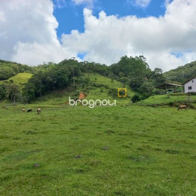 Terreno com 11000m², no bairro Fazenda do Sacramento em Águas Mornas