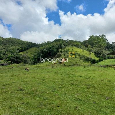 Terreno com 11000m², no bairro Fazenda do Sacramento em Águas Mornas