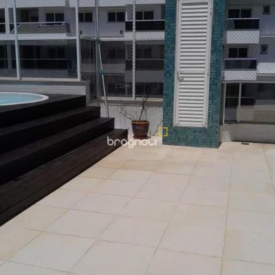 Cobertura com 252m², 4 quartos (sendo 2 suítes), 2 garagens, no bairro Ingleses em Florianópolis