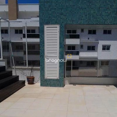 Cobertura com 252m², 4 quartos (sendo 2 suítes), 2 garagens, no bairro Ingleses em Florianópolis