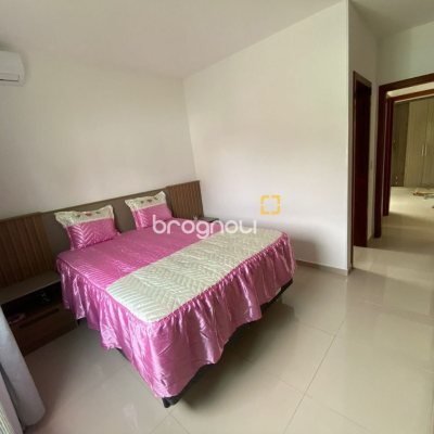Casa com 162m², 2 quartos (sendo 2 suítes), 6 garagens, no bairro Cachoeira do Bom Jesus em Florianópolis