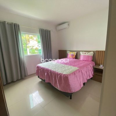 Casa com 162m², 2 quartos (sendo 2 suítes), 6 garagens, no bairro Cachoeira do Bom Jesus em Florianópolis