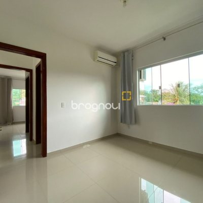 Casa com 162m², 2 quartos (sendo 2 suítes), 6 garagens, no bairro Cachoeira do Bom Jesus em Florianópolis