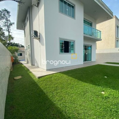 Casa com 162m², 2 quartos (sendo 2 suítes), 6 garagens, no bairro Cachoeira do Bom Jesus em Florianópolis