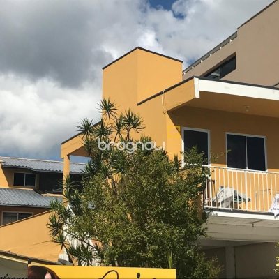 Pousada / Hotel com 255m², 8 quartos, 2 garagens, no bairro Lagoa da Conceição em Florianópolis