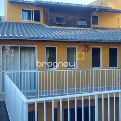 Pousada / Hotel com 255m², 8 quartos, 2 garagens, no bairro Lagoa da Conceição em Florianópolis