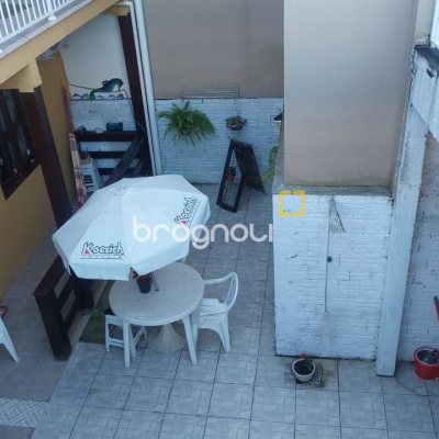 Pousada / Hotel com 255m², 8 quartos, 2 garagens, no bairro Lagoa da Conceição em Florianópolis