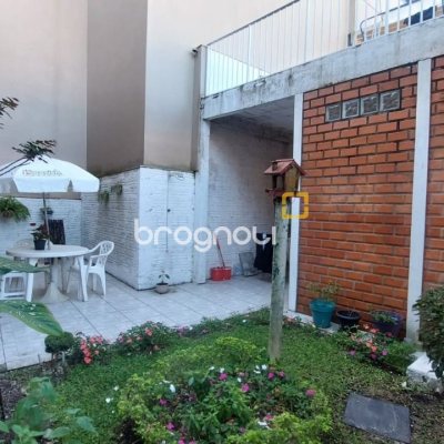 Pousada / Hotel com 255m², 8 quartos, 2 garagens, no bairro Lagoa da Conceição em Florianópolis