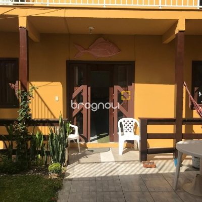 Pousada / Hotel com 255m², 8 quartos, 2 garagens, no bairro Lagoa da Conceição em Florianópolis