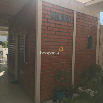 Pousada / Hotel com 255m², 8 quartos, 2 garagens, no bairro Lagoa da Conceição em Florianópolis