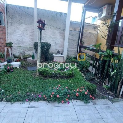 Pousada / Hotel com 255m², 8 quartos, 2 garagens, no bairro Lagoa da Conceição em Florianópolis