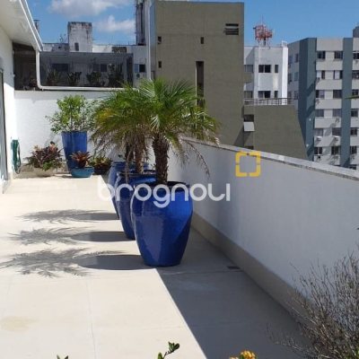 Cobertura com 173m², 2 quartos (sendo 1 suíte), 1 garagem, no bairro Centro em Florianópolis