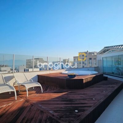 Cobertura com 173m², 2 quartos (sendo 1 suíte), 1 garagem, no bairro Centro em Florianópolis
