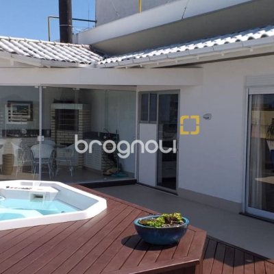 Cobertura com 173m², 2 quartos (sendo 1 suíte), 1 garagem, no bairro Centro em Florianópolis