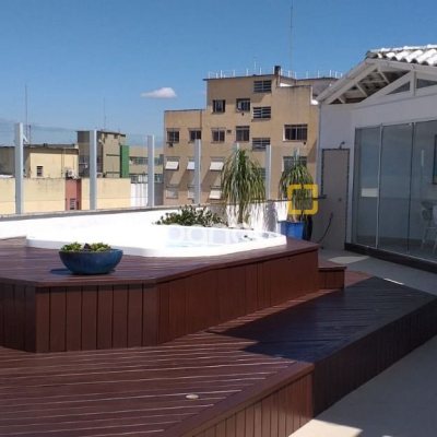 Cobertura com 173m², 2 quartos (sendo 1 suíte), 1 garagem, no bairro Centro em Florianópolis