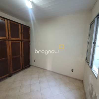 Casa com 138m², 3 quartos (sendo 1 suíte), 4 garagens, no bairro Estreito em Florianópolis