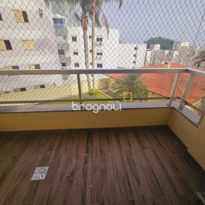 Apartamento com 108m², 3 quartos (sendo 1 suíte), 1 garagem, no bairro Bom Abrigo em Florianópolis