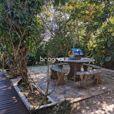 Casa de Condomínio com 287m², 6 quartos (sendo 4 suítes), 3 garagens, no bairro Bosque das Mansões em São José