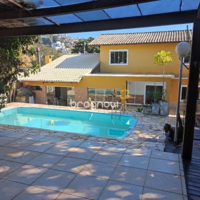 Casa de Condomínio com 287m², 6 quartos (sendo 4 suítes), 3 garagens, no bairro Bosque das Mansões em São José
