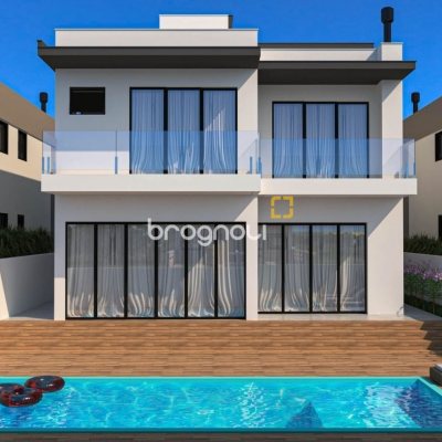 Casa com 300m², 3 quartos (sendo 2 suítes), 2 garagens, no bairro Pedra Branca em Palhoça