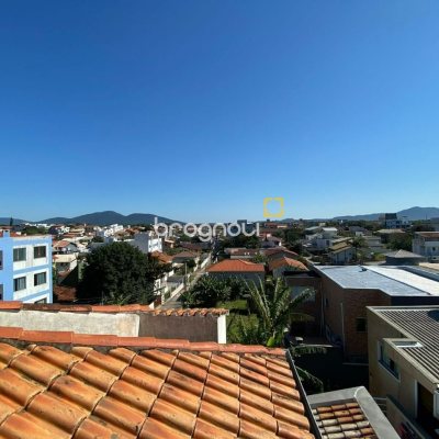 Casa com 270m², 4 garagens, no bairro Ingleses em Florianópolis