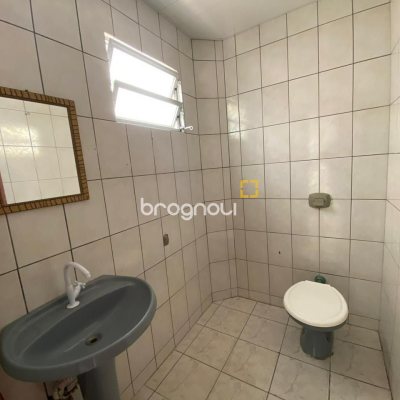 Casa com 270m², 4 garagens, no bairro Ingleses em Florianópolis