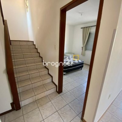 Casa com 270m², 4 garagens, no bairro Ingleses em Florianópolis