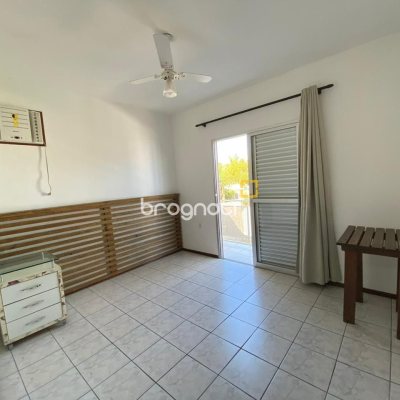 Casa com 270m², 4 garagens, no bairro Ingleses em Florianópolis