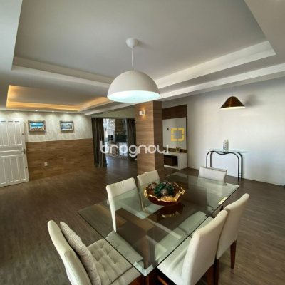Casa com 270m², 4 garagens, no bairro Ingleses em Florianópolis
