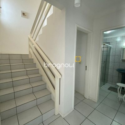 Casa com 270m², 4 garagens, no bairro Ingleses em Florianópolis