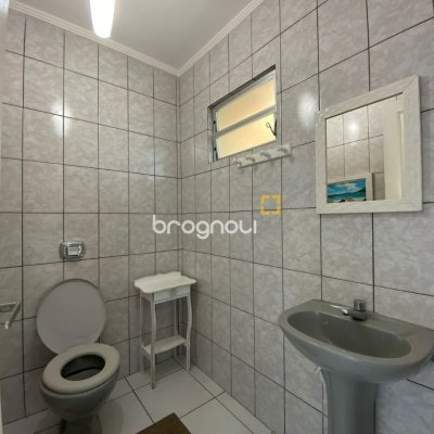 Casa com 270m², 4 garagens, no bairro Ingleses em Florianópolis