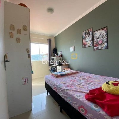 Apartamento com 120m², 3 quartos (sendo 1 suíte), 2 garagens, no bairro Ingleses em Florianópolis