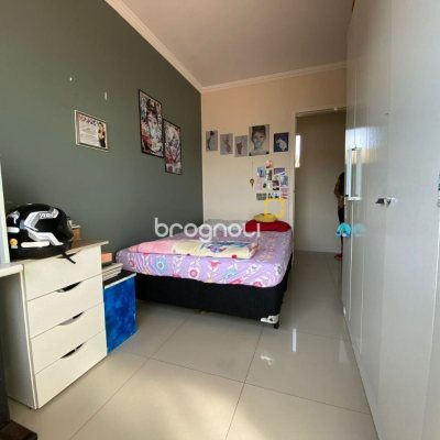 Apartamento com 120m², 3 quartos (sendo 1 suíte), 2 garagens, no bairro Ingleses em Florianópolis