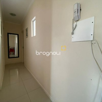 Apartamento com 120m², 3 quartos (sendo 1 suíte), 2 garagens, no bairro Ingleses em Florianópolis
