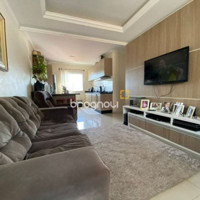 Apartamento com 120m², 3 quartos (sendo 1 suíte), 2 garagens, no bairro Ingleses em Florianópolis