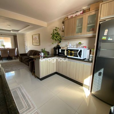 Apartamento com 120m², 3 quartos (sendo 1 suíte), 2 garagens, no bairro Ingleses em Florianópolis