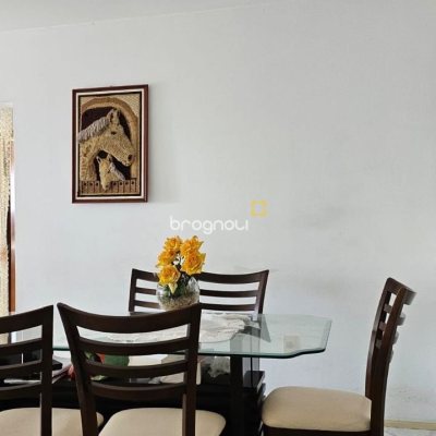 Apartamento com 82m², 3 quartos, 1 garagem, no bairro Campinas em São José