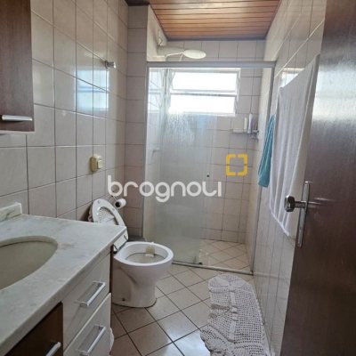 Apartamento com 82m², 3 quartos, 1 garagem, no bairro Campinas em São José