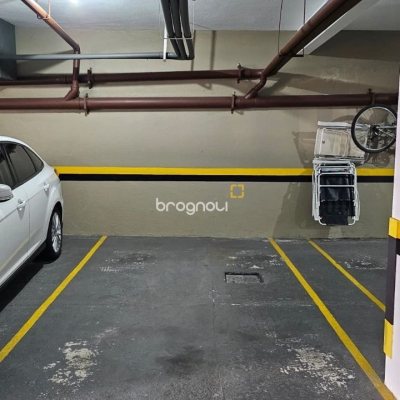 Apartamento com 82m², 3 quartos, 1 garagem, no bairro Campinas em São José